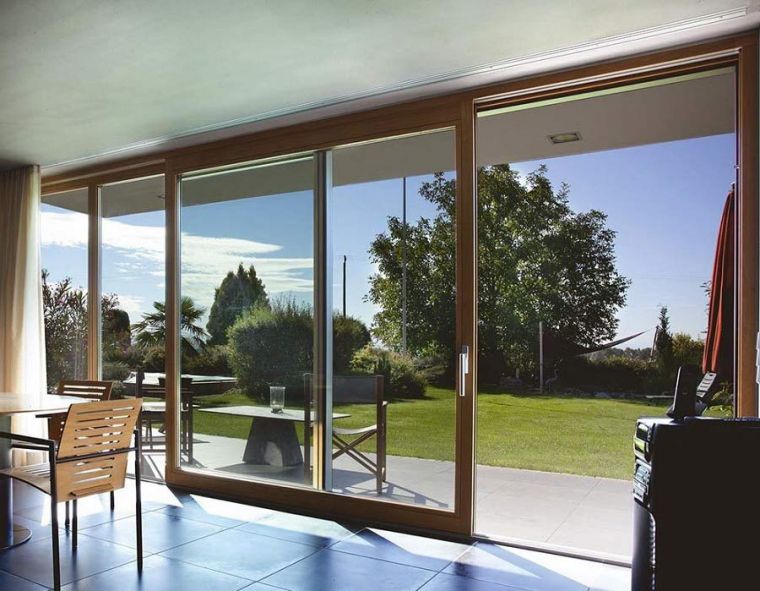 The Lift & Slide S785 doors are very stable
